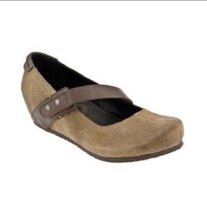 OTBT Salem Suede mary jane wedge shoes Sz 6M
